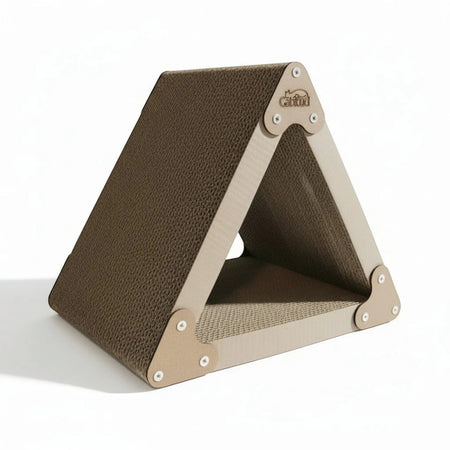 Gatitud Store triangular corrugated cardboard cat scratcher, brown, 44cm front, 39cm high, 30cm deep.